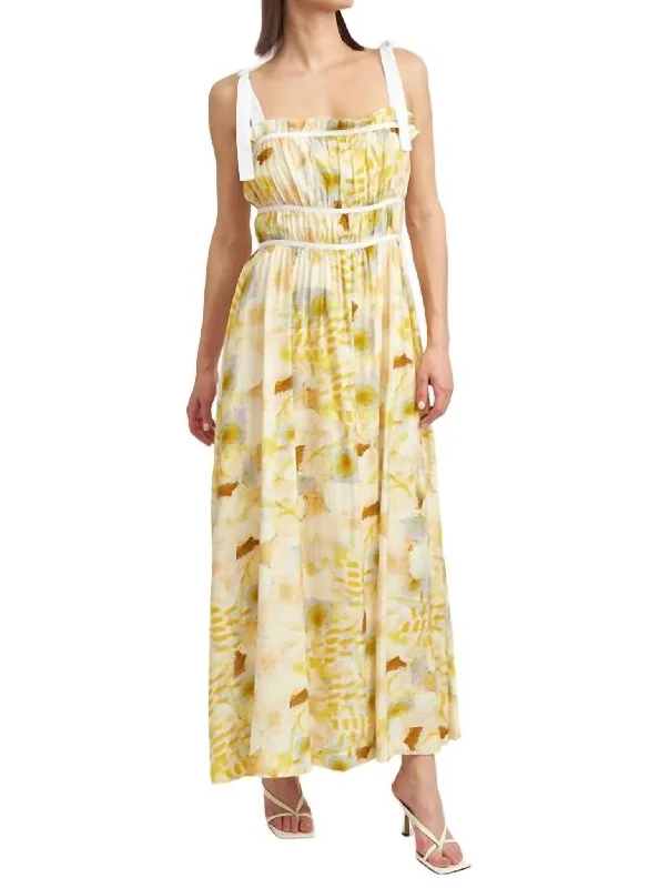 Friends and Family Sale Torrey Dress In Yellow Floral