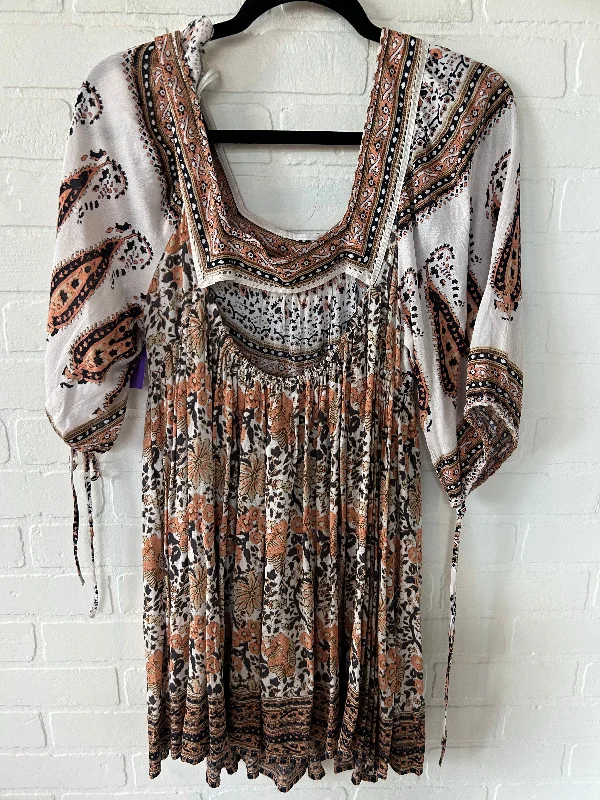 Markdowns Dress Casual Short By Free People  Size: S